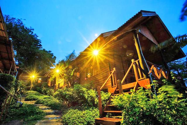The Cobble Beach Hotel- Phi Phi Island — photo 11