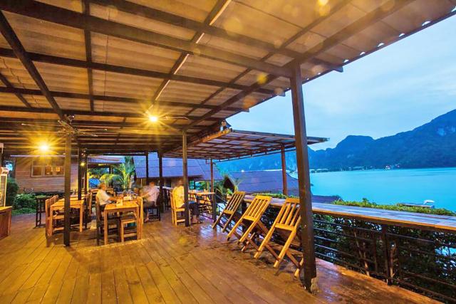 The Cobble Beach Hotel- Phi Phi Island — photo 21