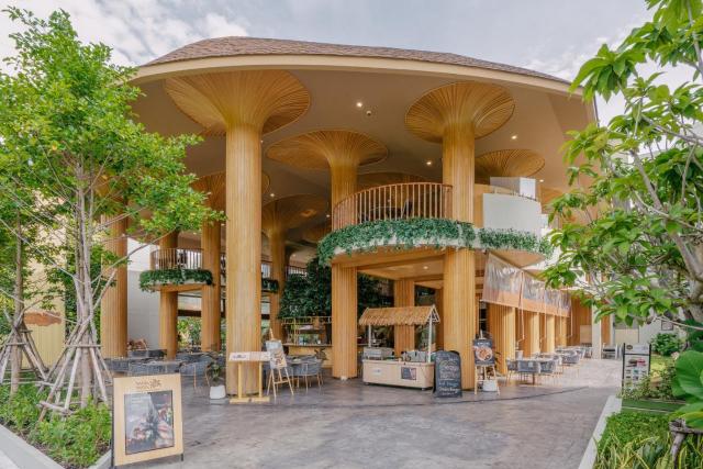 Phuket Emerald Beach Resort — photo 17