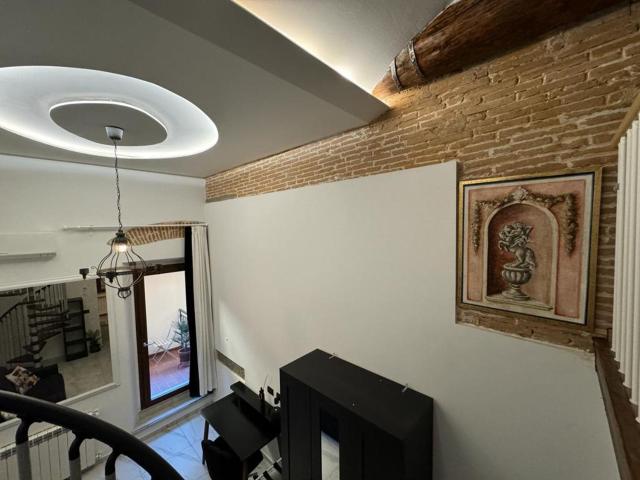 Venus Two-Floored Stylish Apartment in the City Center — photo 13