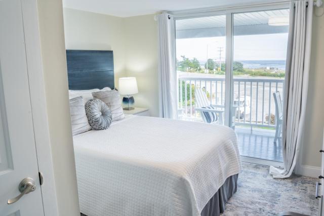 935 Ocean, a Beachside Inn — photo 23