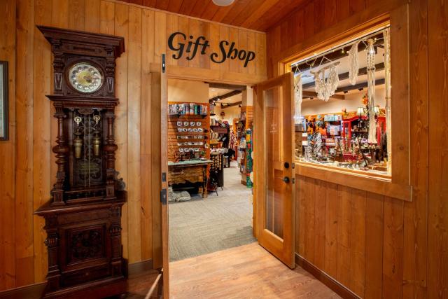 Mt. Lemmon Lodge — photo 18