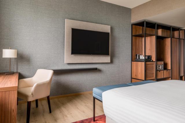 Geneva Marriott Hotel — photo 14