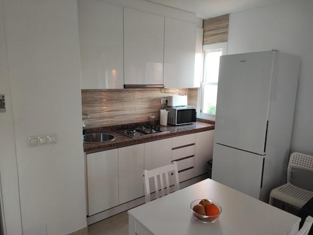 Hercules Paradise 531 - Mediterranean Sea View Terrace - Resort Pools & Gardens - 10 Min Beach - Central Benalmadena - Train to Airport & Malaga - Fast Private WiFi - Remote Work and FireTV ready — photo 5