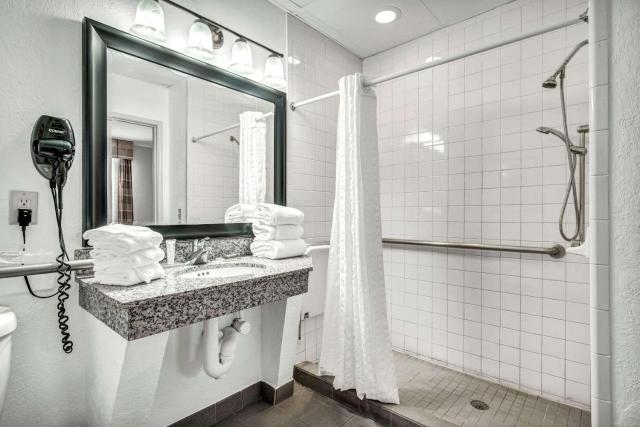 Oklahoma City Northwest Inn & Suites — photo 3