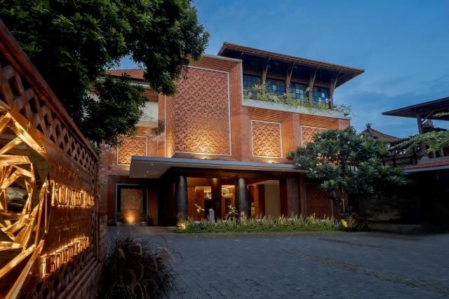 Fourteen Roses Boutique Hotel, Kuta — photo 18