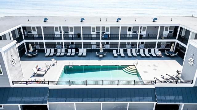 Atlantic Oceanfront Hotel, Wells Beach — photo 15