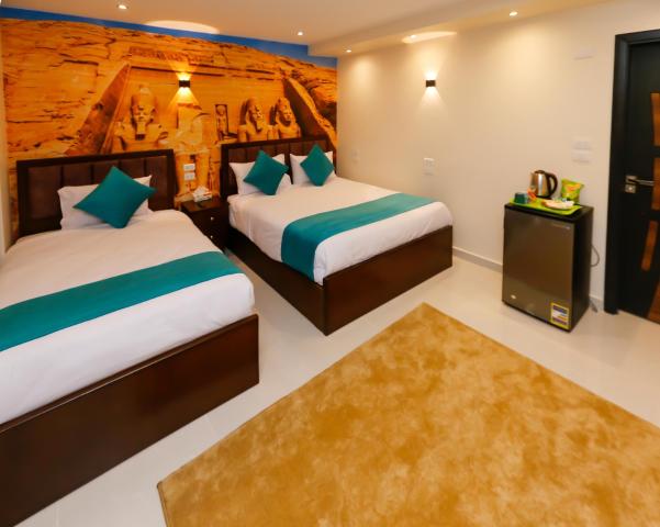 Diamond Pyramids View Inn — photo 22