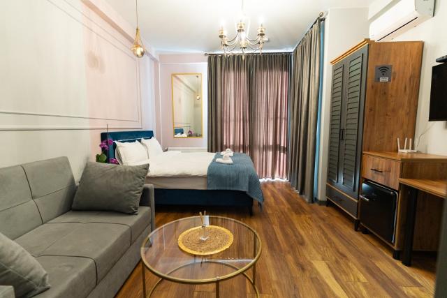 Deluxe Family Suite — Trinity Hotel