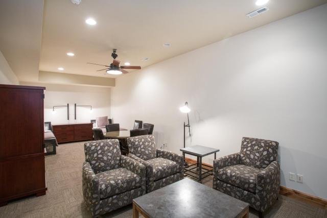 Silver Aspen - Five Bedroom Loft Luxury Townhome Hotel Room — photo 21