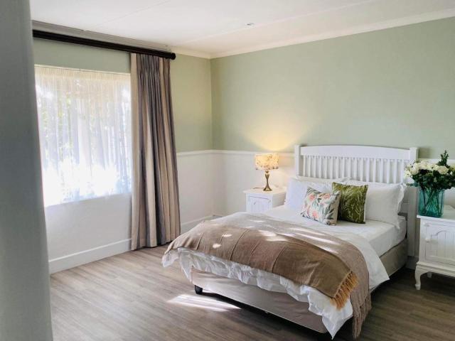 Karoo Country Guesthouse — photo 22