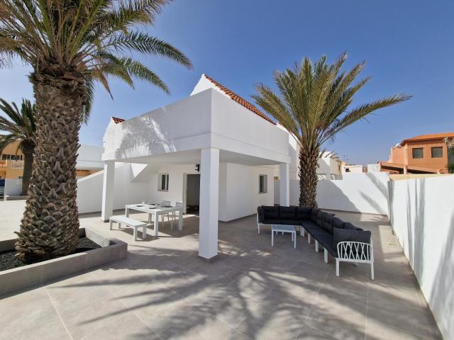 Hoy Caleta Apartments — photo 1
