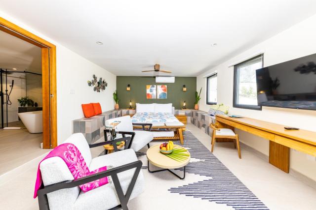Jade I Long Bay Retreat I Luxury Stay Near Grace Bay & Long Bay Beach — photo 12