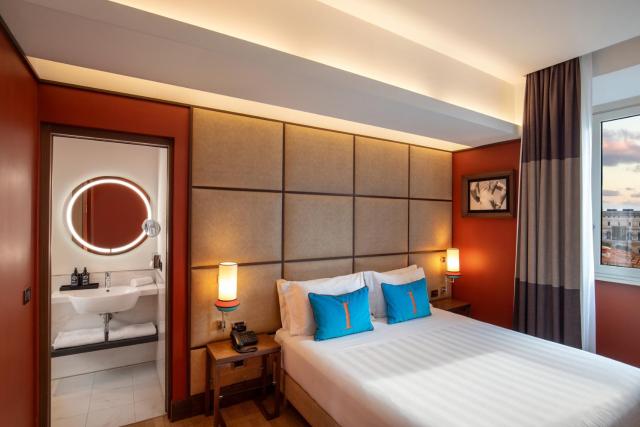 The Independent Hotel — photo 14
