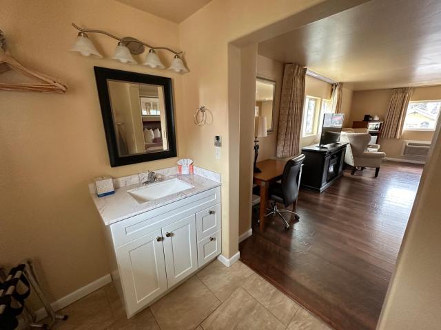 Abram Inn & Suites — photo 19