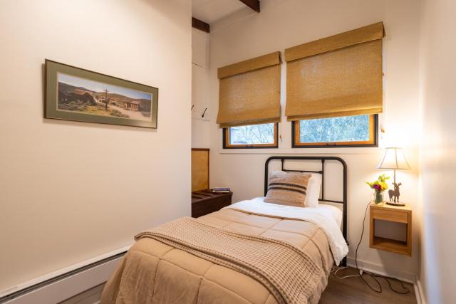 Anderson Valley Inn — photo 24