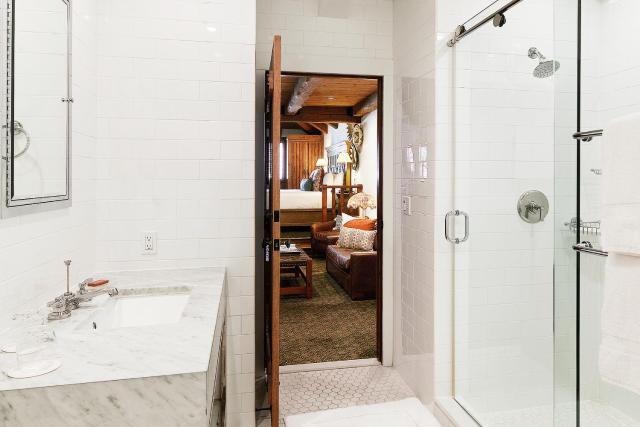 Rancho Caymus Inn — photo 6