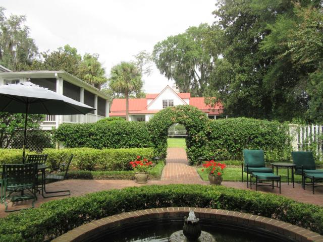 Rhett House — photo 20