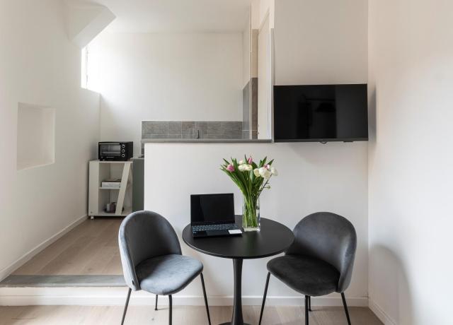 Easylife - Suite in Porta Venezia — photo 4