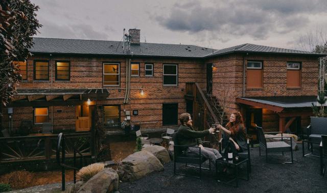 Inn of the White Salmon — photo 9