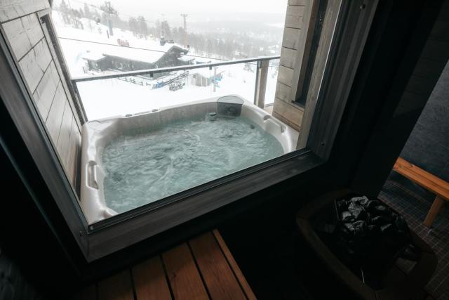 Kultakero Northern Sky, 3BR Penthouse with Jacuzzi 128m2 — photo 14