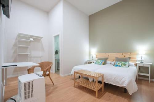 Triana 103 Rooms & Suites — photo 7