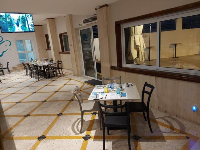 Ambassador Hotel — photo 19