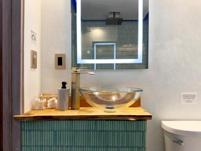 Shadowcrest Guest House — photo 13