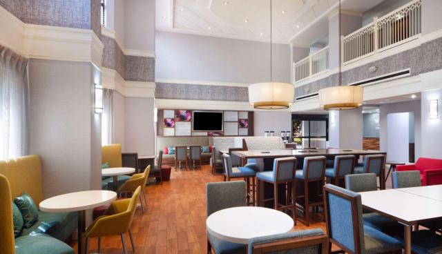 Hampton Inn & Suites-Atlanta Airport North-I-85 — photo 3