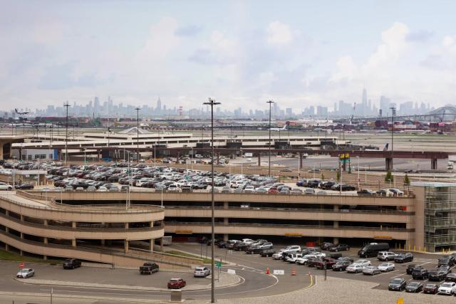 Newark Liberty International Airport Marriott — photo 19