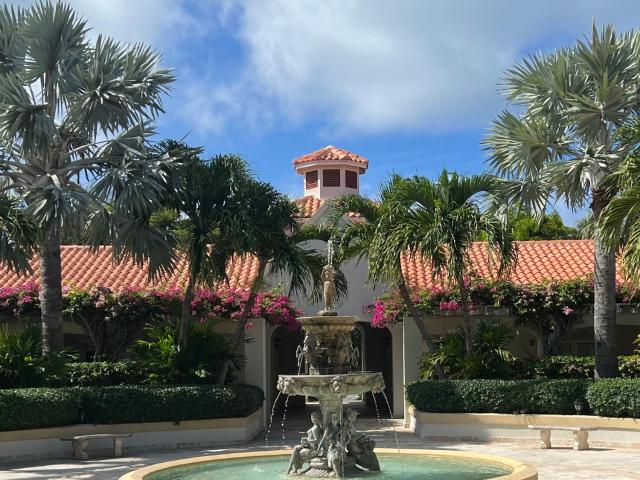 Extra spacious oceanview condo 5 min from pristine beach — photo 11