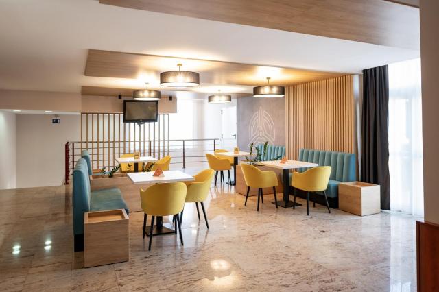 Airport Hotel Budapest — photo 13