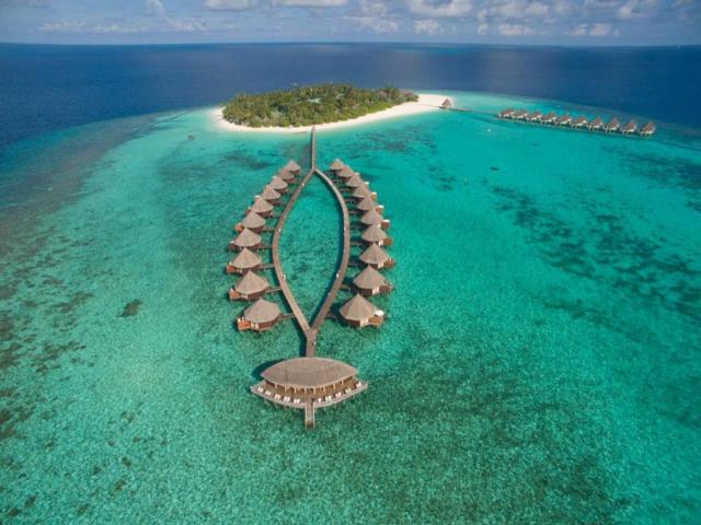 Angaga Island Resort & Spa — photo 1