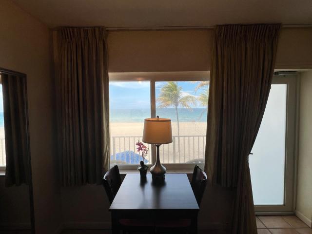 Enchanted Isle Resort — photo 12