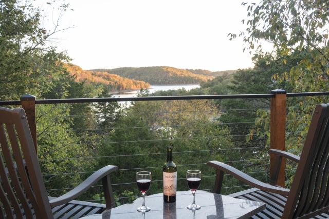 Beaver Lakefront Cabins - Couples Only Getaways — photo 22