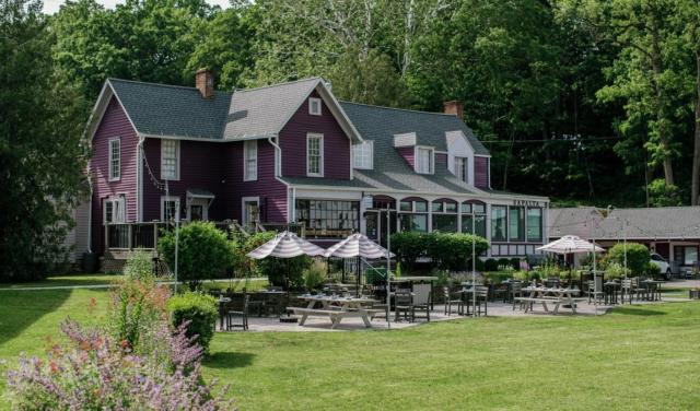 Plum Point Lodge — photo 10