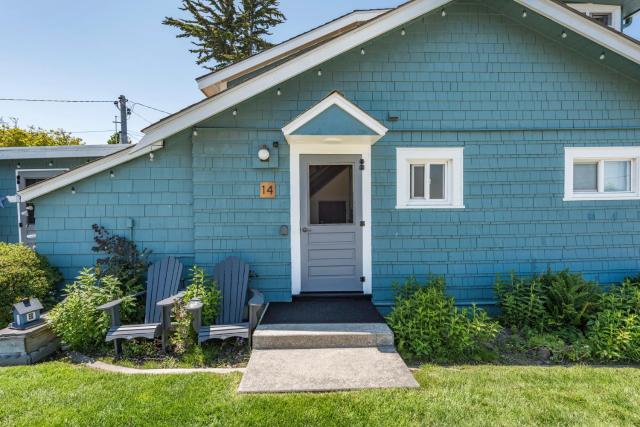 Juan de Fuca Waterfront Hotel & Cottages — photo 13