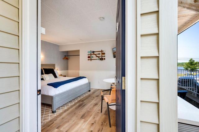 Fresh Coast Motel — photo 12