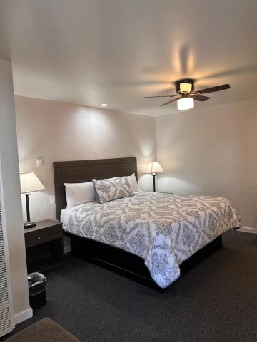 Lee Vining Motel — photo 1
