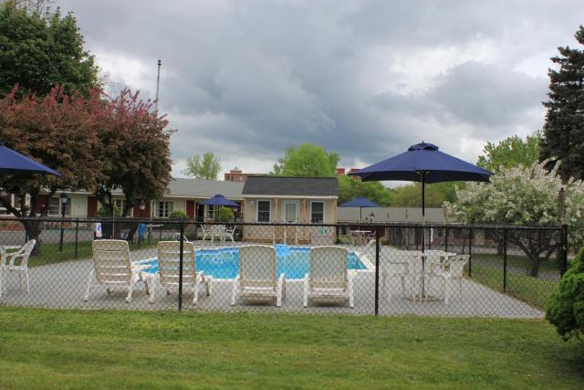 Berkshire Inn — photo 21
