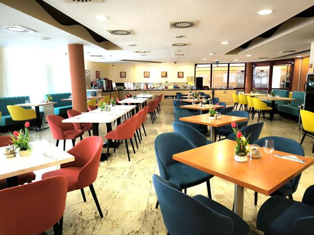 Airport Hotel Budapest — photo 16