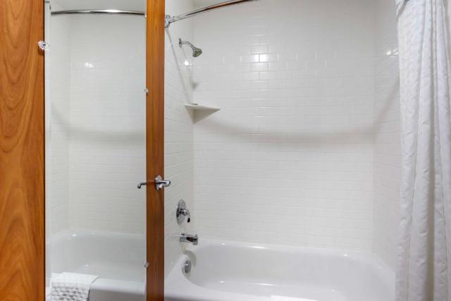 Blonquist Motel — photo 22