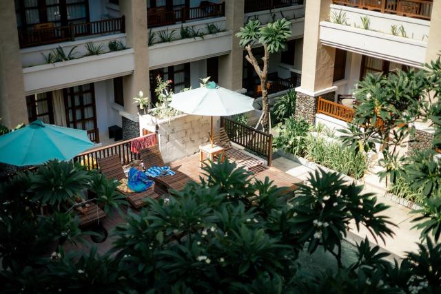 Fourteen Roses Beach Hotel — photo 13