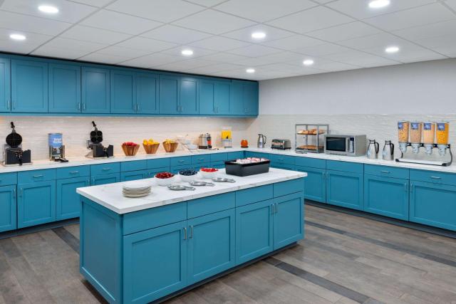 Homewood Suites by Hilton Buffalo/Airport — photo 17