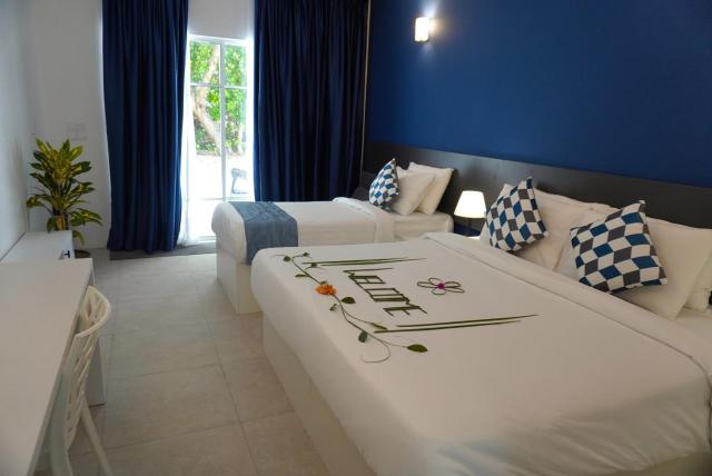 Dhigurah Retreat Beach — photo 20