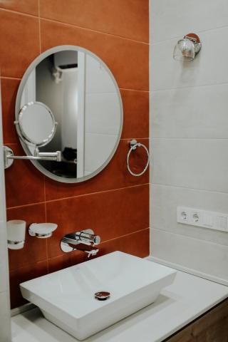 King Suite — Skyline Luxury Suites