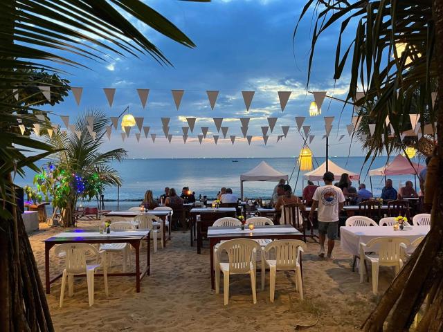 New Harrys Sunset Resort - Klong Nin Beach — photo 3