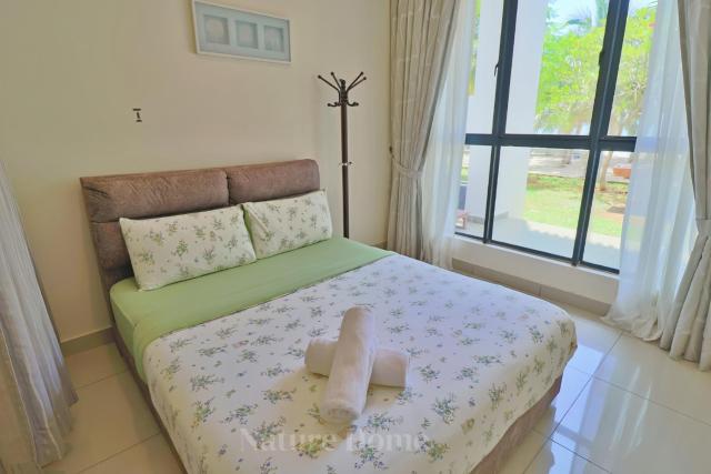 Nature Home 2 - Swiss Garden Resort Residences Beachfront Villa - Complimentary Weekend Breakfast — photo 21