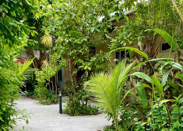 Dhangethi Retreat — photo 11