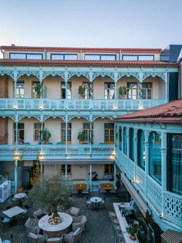 The Blue Fox Hotel — photo 1